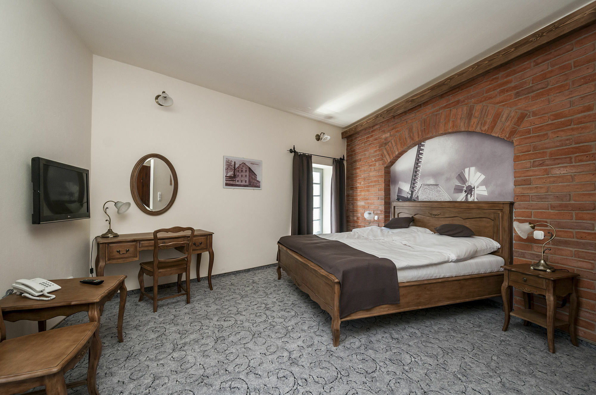 Malom Hotel Debrecen Eksteriør bilde