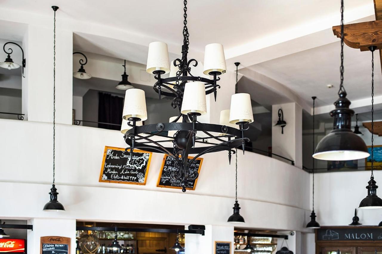 Malom Hotel Debrecen Eksteriør bilde